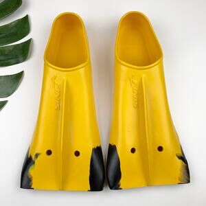 FINIS Z2 Zoomers Gold Short Blade Training Fins Size Male 13-14.5